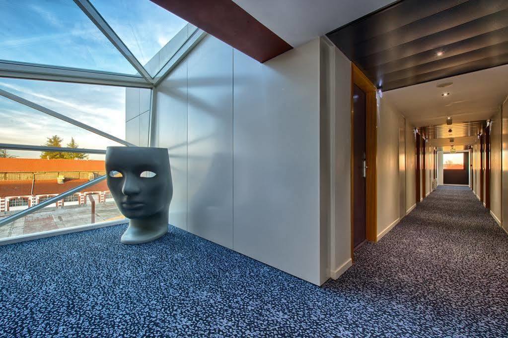 Nex Hotel Tarbes Bagian luar foto